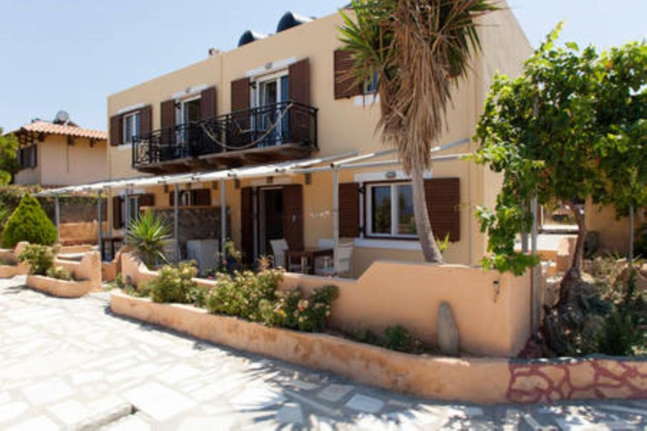 Makis Apartments Sitia  Exteriör bild